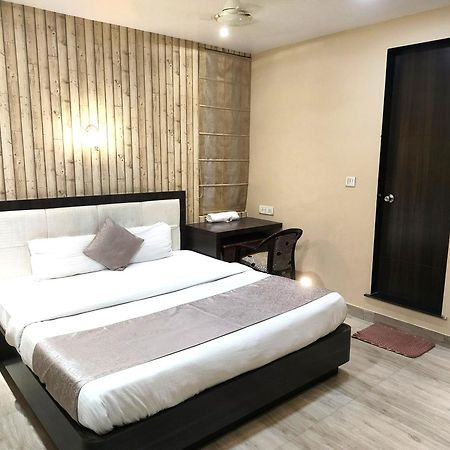 Royal Guest House Варанаси Екстериор снимка